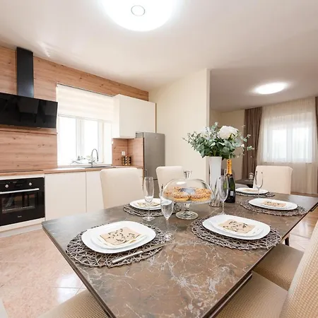 New Life Zadar ヴィラ